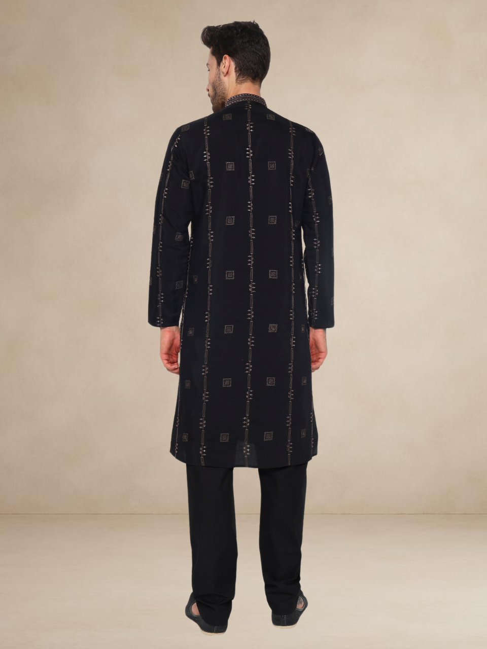 Black Embroidered Kurta Pyjama Set