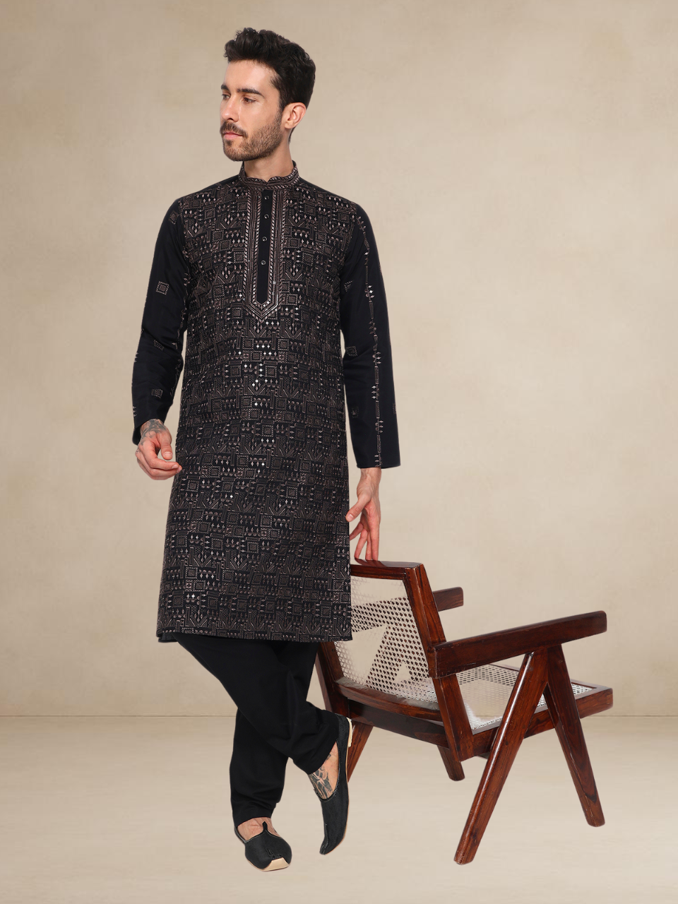 Black Embroidered Kurta Pyjama Set